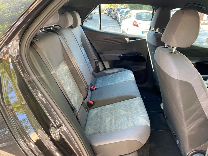 Volkswagen ID.4 • 2021 • 22,500 km 2