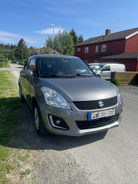Suzuki Swift • 2015 • 51,000 km 1