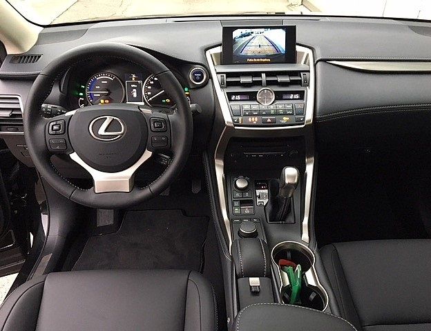 Lexus NX • 2017 • 86,000 km 6