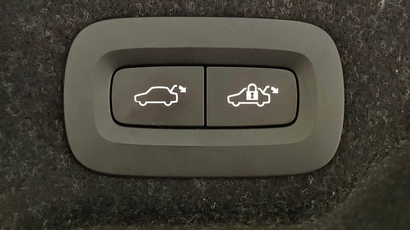 Volvo S90 • 2022 • 60,507 km 14