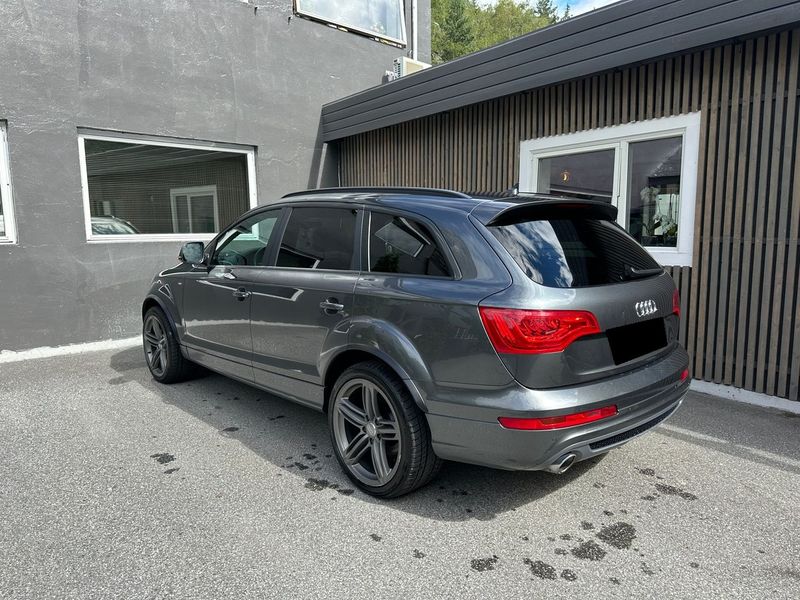 Audi Q7 • 2011 • 164,000 km 2
