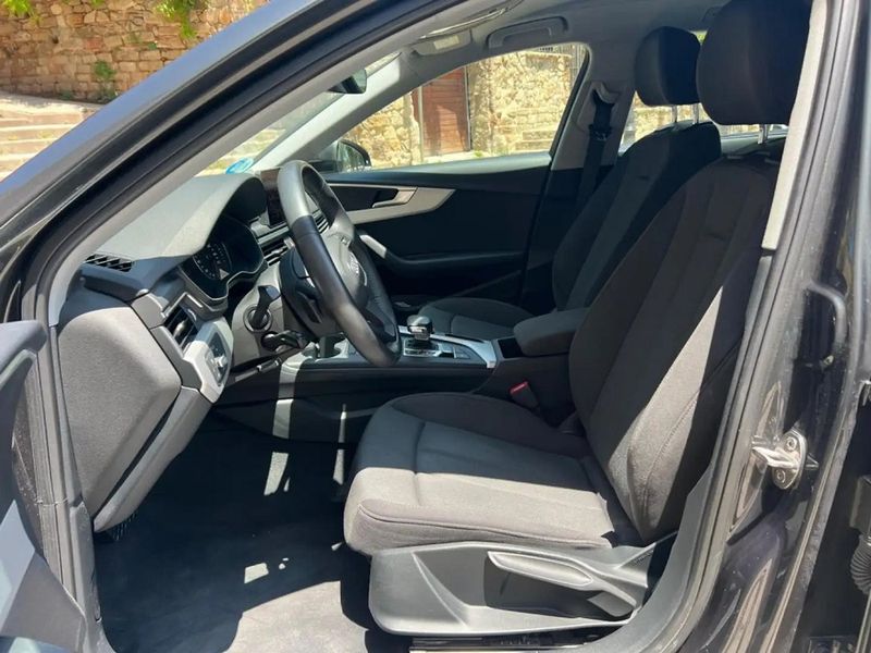 Audi A4 Avant • 2019 • 72,500 km 10