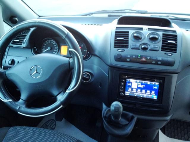 Mercedes-Benz 210 Van • 2011 • 110,000 km 1