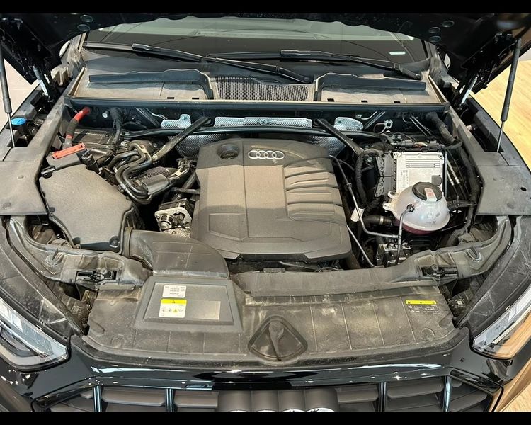 Audi Q5 • 2022 • 32,713 km 9