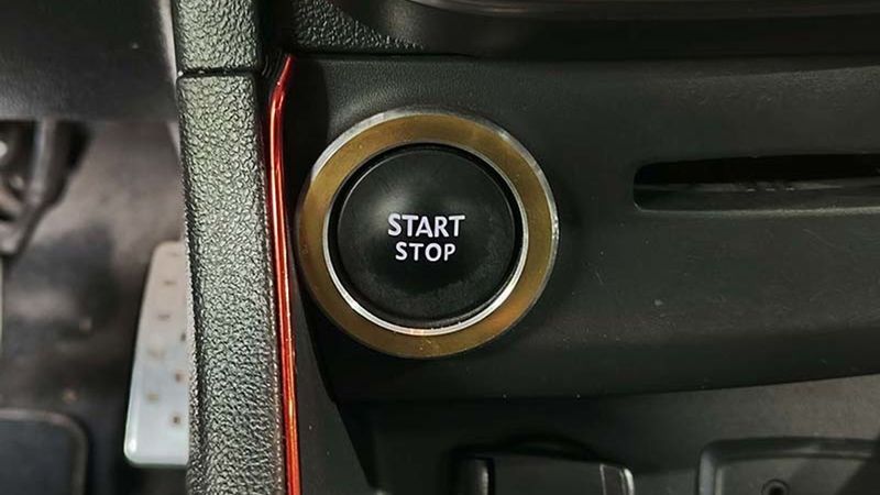 Renault Clio • 2018 • 93,967 km 12