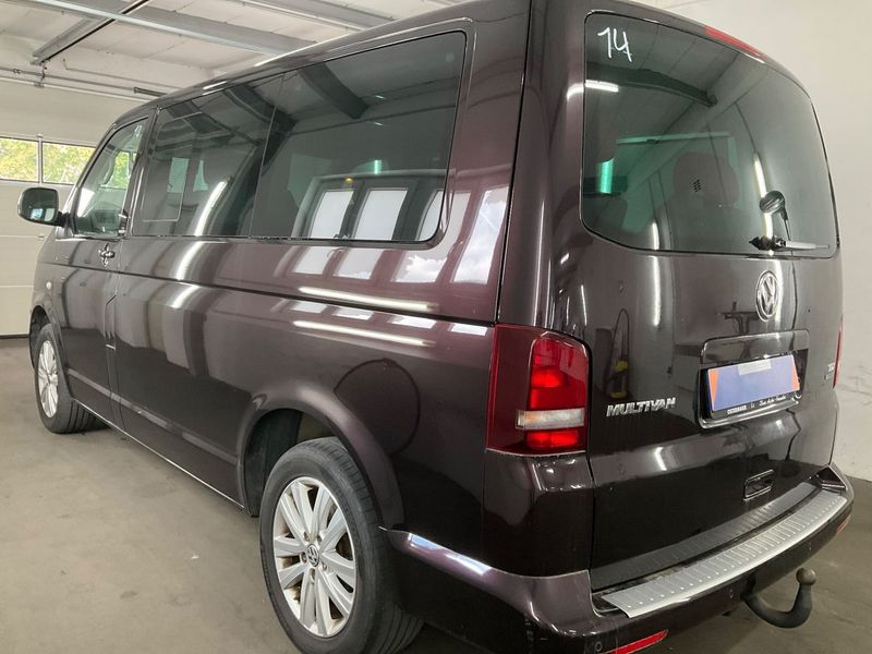 Volkswagen T5 Multivan • 2013 • 171,319 km 2