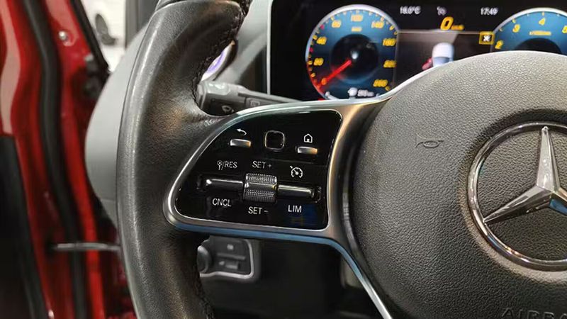 Mercedes-Benz Class B • 2021 • 84,820 km 10