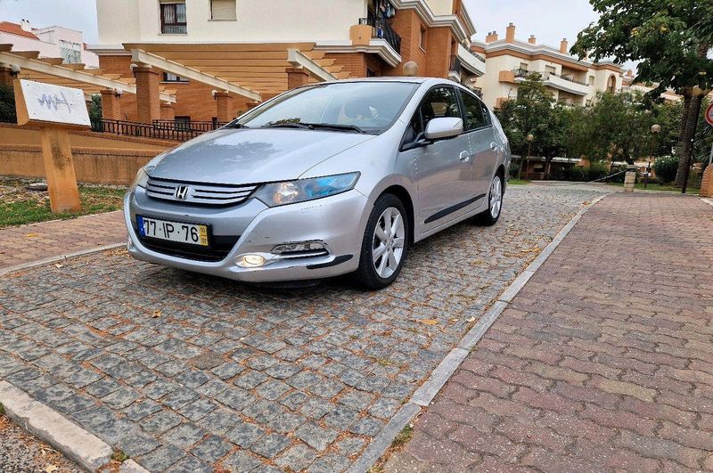 Honda Insight • 2010 • 140,000 km 1