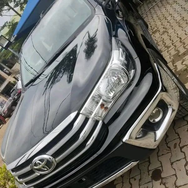 Toyota Hilux • 2020 • 50,000 km 2