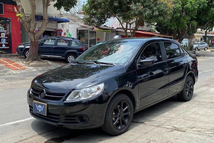 Volkswagen Gol • 2011 • 185,000 km 4