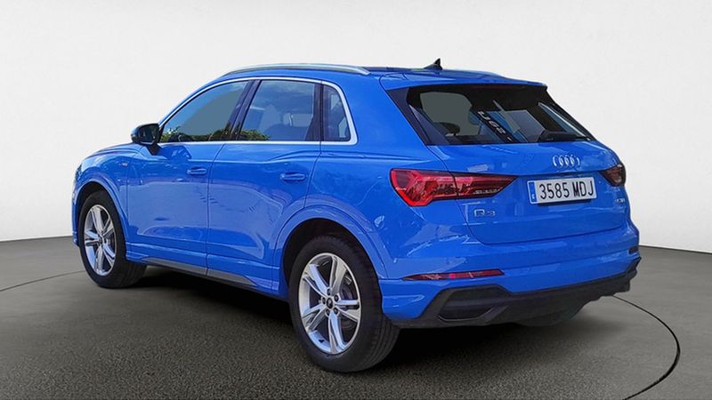 Audi Q3 • 2023 • 12,679 km 4