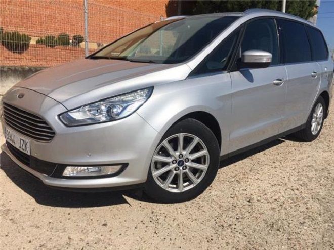 Ford Galaxy • 2017 • 118,000 km 4