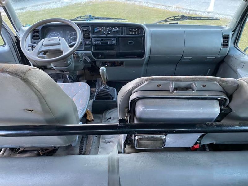 Mitsubishi Fuso canter • 1999 • 99,000 km 2