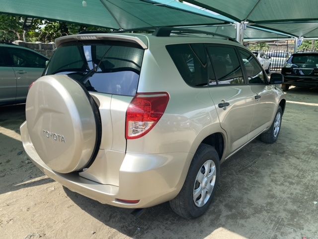 Toyota RAV4 • 2011 • 9 km 2