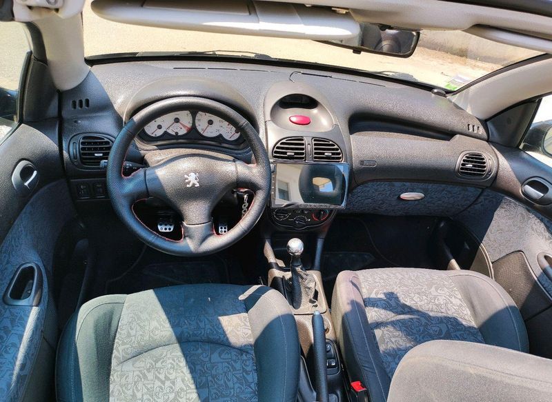 Peugeot 206 CC • 2001 • 225,000 km 4