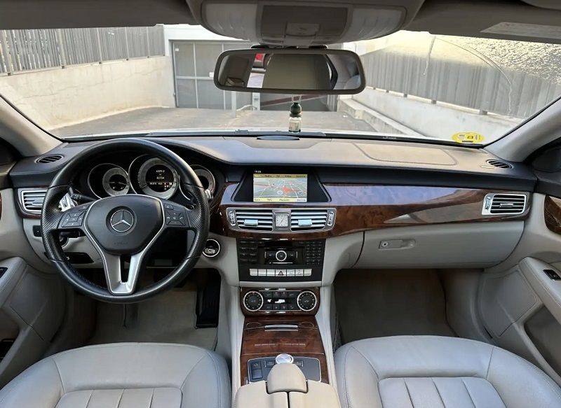 Mercedes-Benz CLS-Class • 2011 • 142,700 km 2