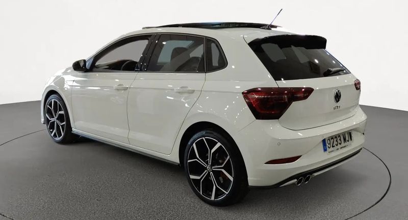 Volkswagen Polo • 2023 • 11,551 km 3