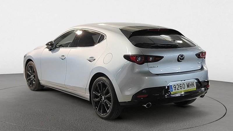 Mazda 3 • 2023 • 16,572 km 3