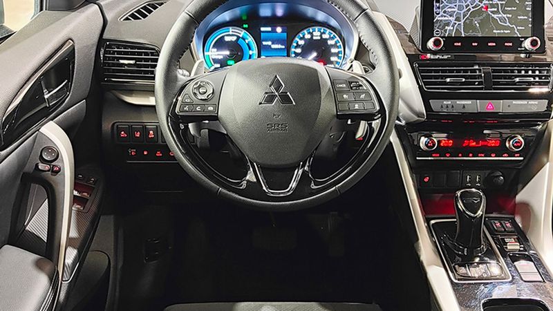 Mitsubishi Eclipse • 2022 • 12,500 km 5