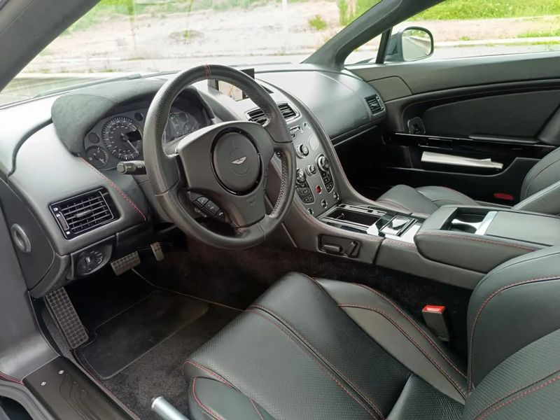 Aston Martin V8 Vantage • 2017 • 12,000 km 4