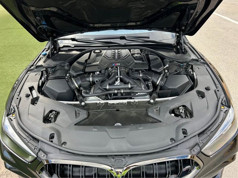 BMW 8 Series • 2023 • 45,000 km 3