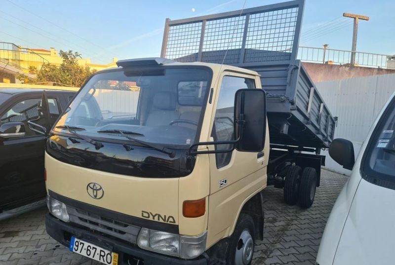 Toyota Dyna • 2001 • 280,000 km 2