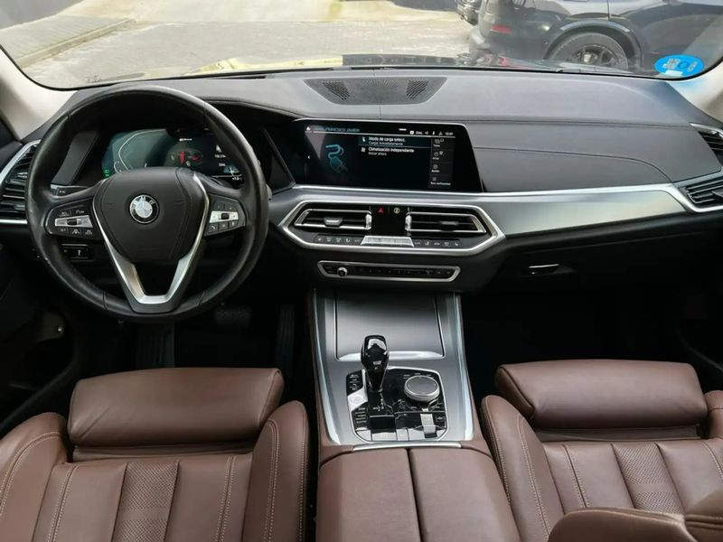 BMW X5 • 2020 • 98,000 km 14