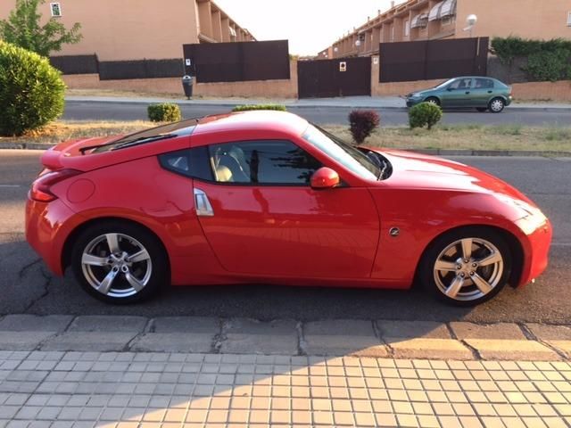 Nissan 370z • 2011 • 129,000 km 1