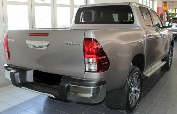 Toyota Hilux • 2022 • 12,765 km 2