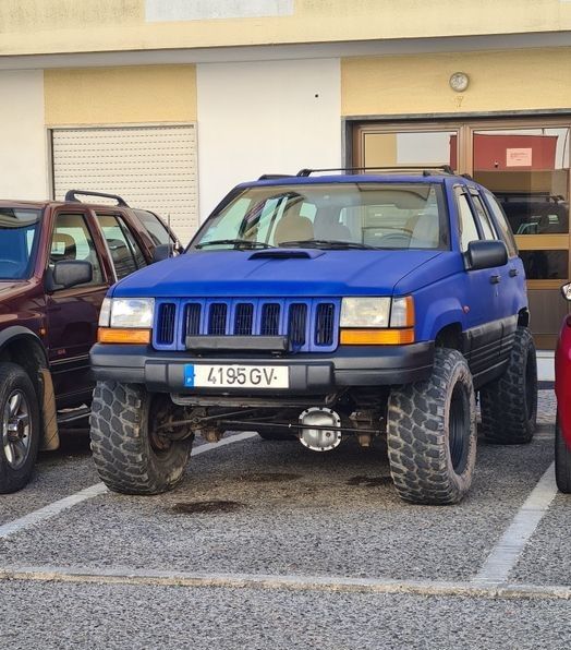 Jeep Grand Cherokee • 1996 • 270,000 km 1