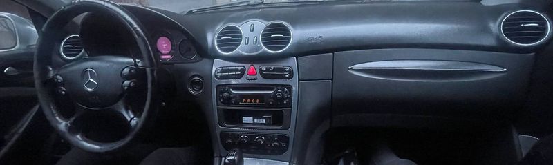 Mercedes-Benz CLK-Class • 2004 • 33,500 km 2