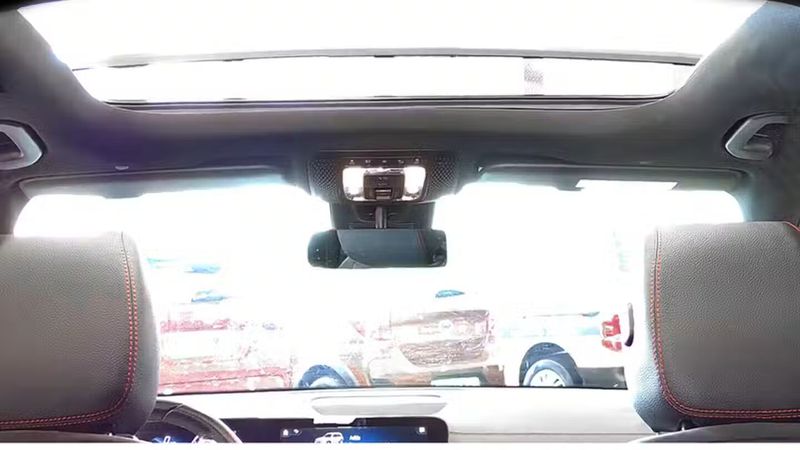 Mercedes-Benz Class B • 2022 • 29,365 km 11