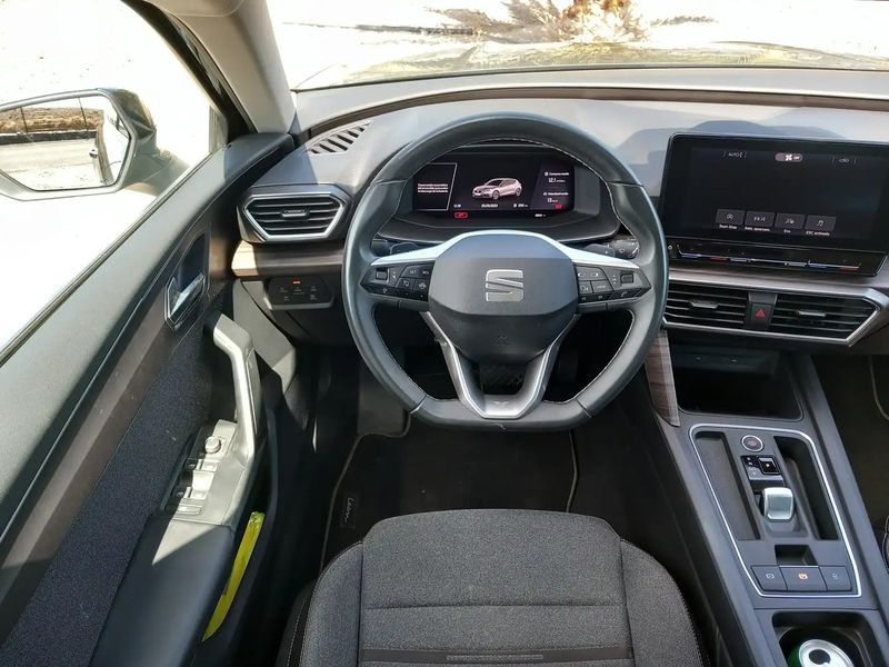 Seat Leon • 2021 • 35,200 km 11