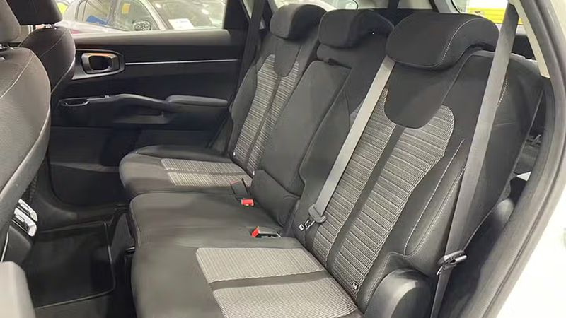 Kia Sorento Hybrid • 2021 • 45,902 km 9