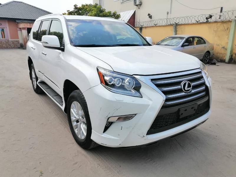 Lexus GX • 2017 • 6,275 km 10