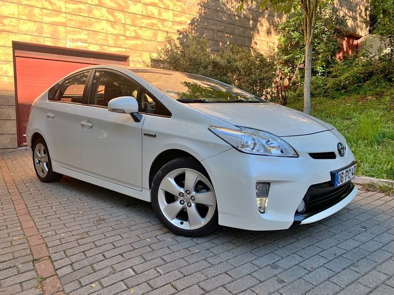 Toyota Prius • 2014 • 186,000 km 1