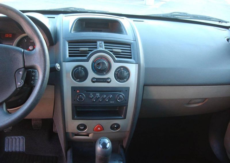 Renault Mégane • 2004 • 199,999 km 3