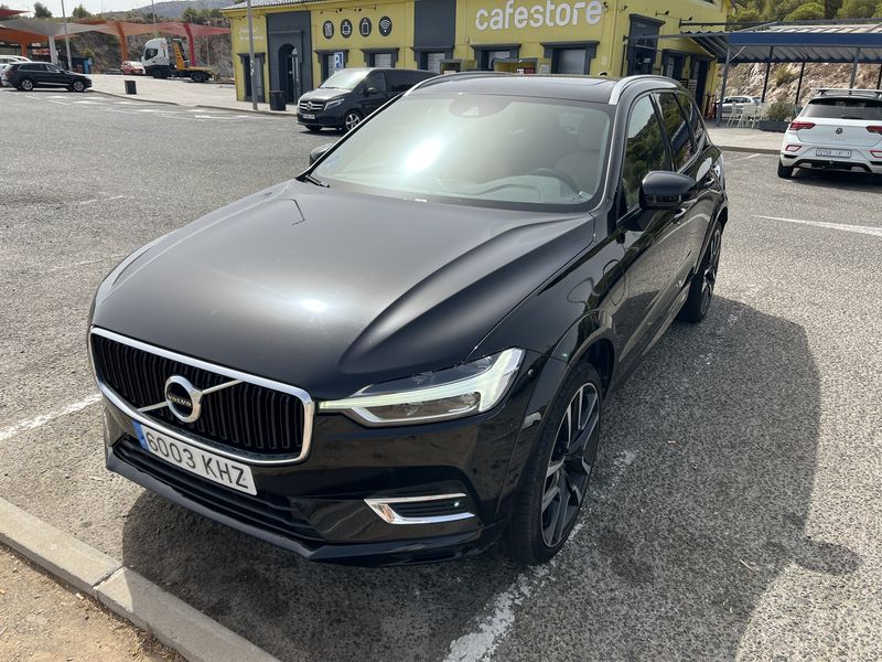 Volvo XC60 • 2018 • 123,069 km 1