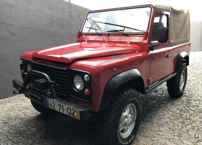 Land Rover Defender • 2001 • 120,752 km 1