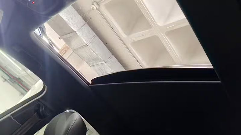 Audi Q3 • 2024 • 7,333 km 6