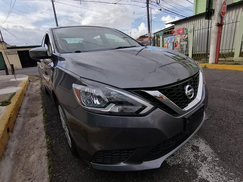 Nissan Sentra • 2017 • 140,000 km 2