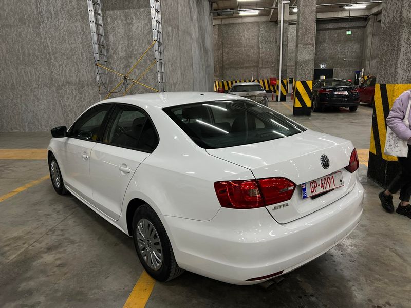 Volkswagen Jetta • 2013 • 140,000 km 9