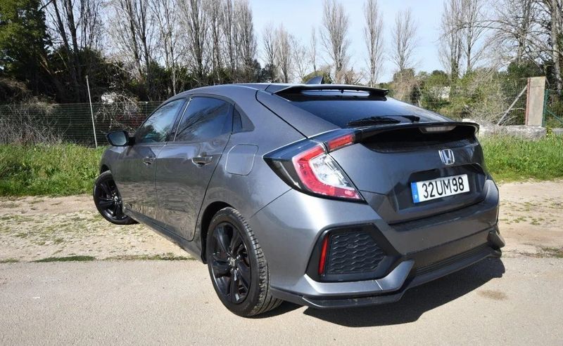 Honda Civic • 2018 • 114,000 km 2
