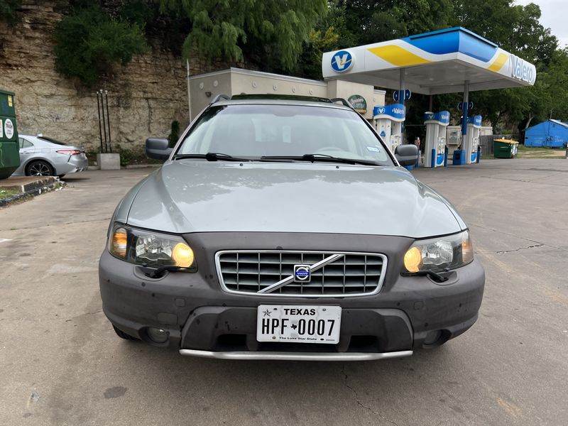 Volvo S60 • 2004 • 134,000 mi 1