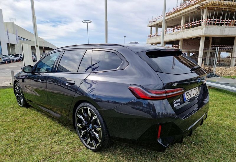 BMW i8 • 2024 • 3,500 km 4