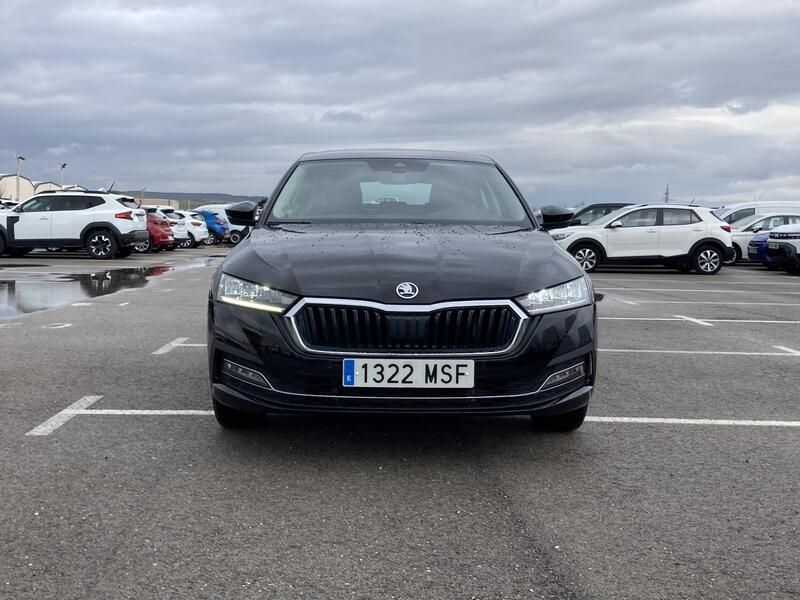 Škoda Octavia • 2024 • 19,152 km 2