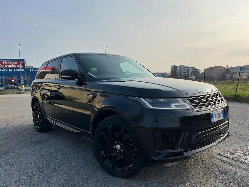Land Rover Range Rover Sport • 2018 • 180,000 km 2