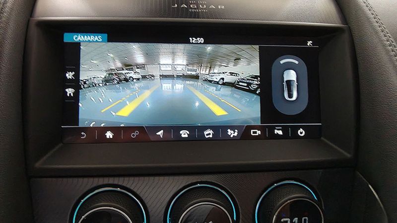 Jaguar F-Type • 2021 • 24,532 km 13