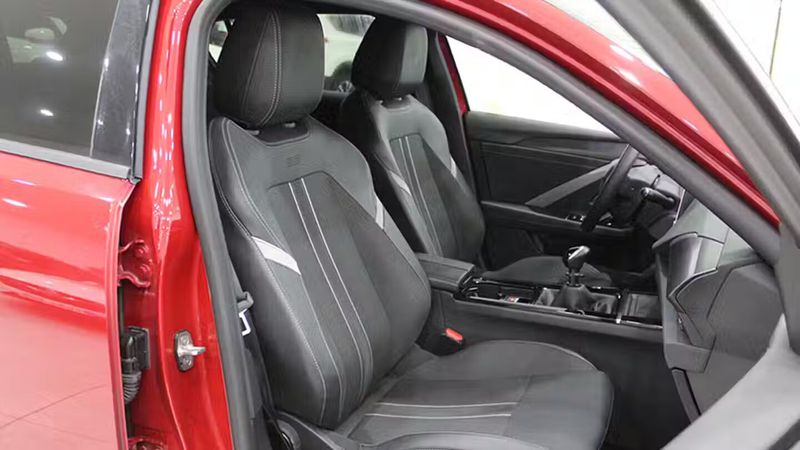 Opel Astra • 2023 • 46,137 km 21