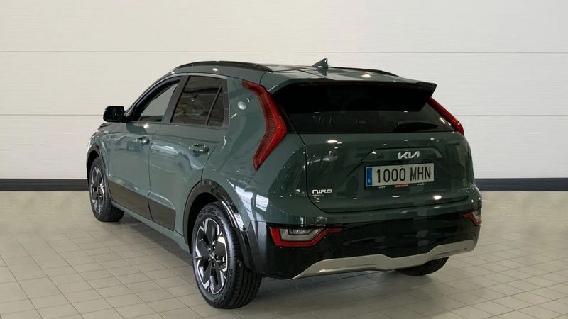 Kia Niro EV • 2023 • 27,800 km 3